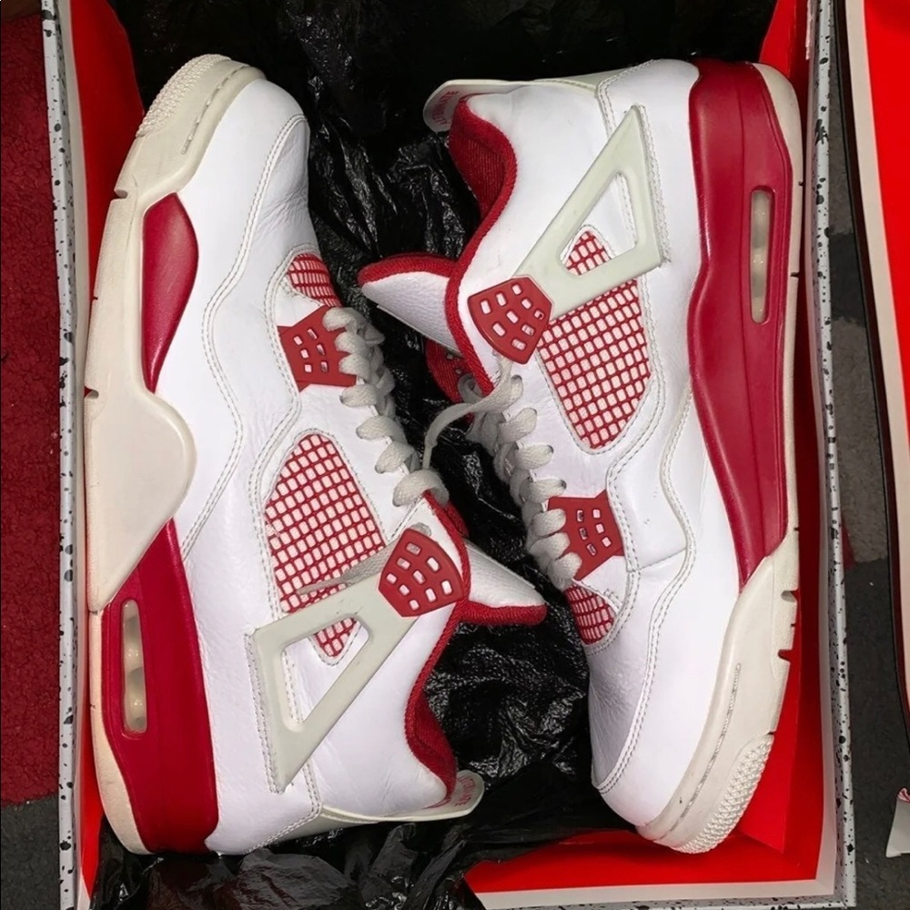 Jordan 4 alternate 89
